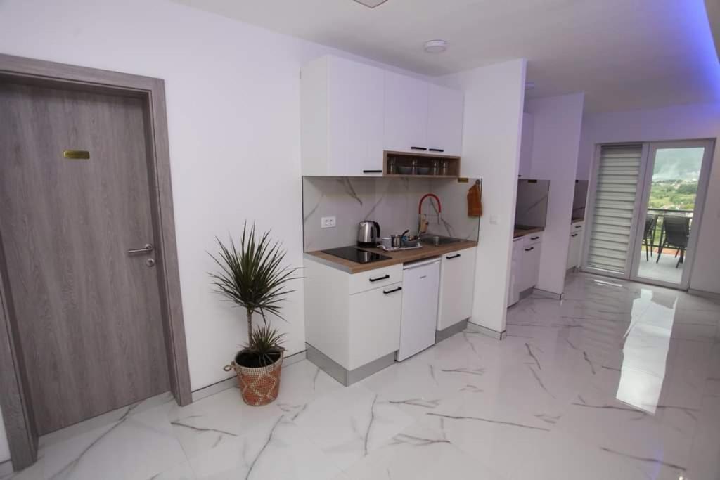 Apartmani Venecia Prozor Ngoại thất bức ảnh