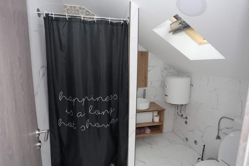 Apartmani Venecia Prozor Ngoại thất bức ảnh
