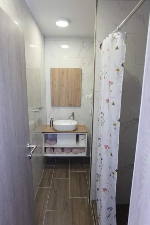 Apartmani Venecia Prozor Ngoại thất bức ảnh