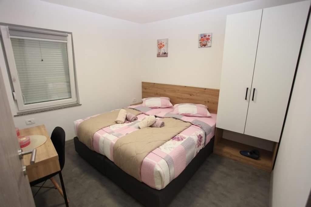 Apartmani Venecia Prozor Ngoại thất bức ảnh