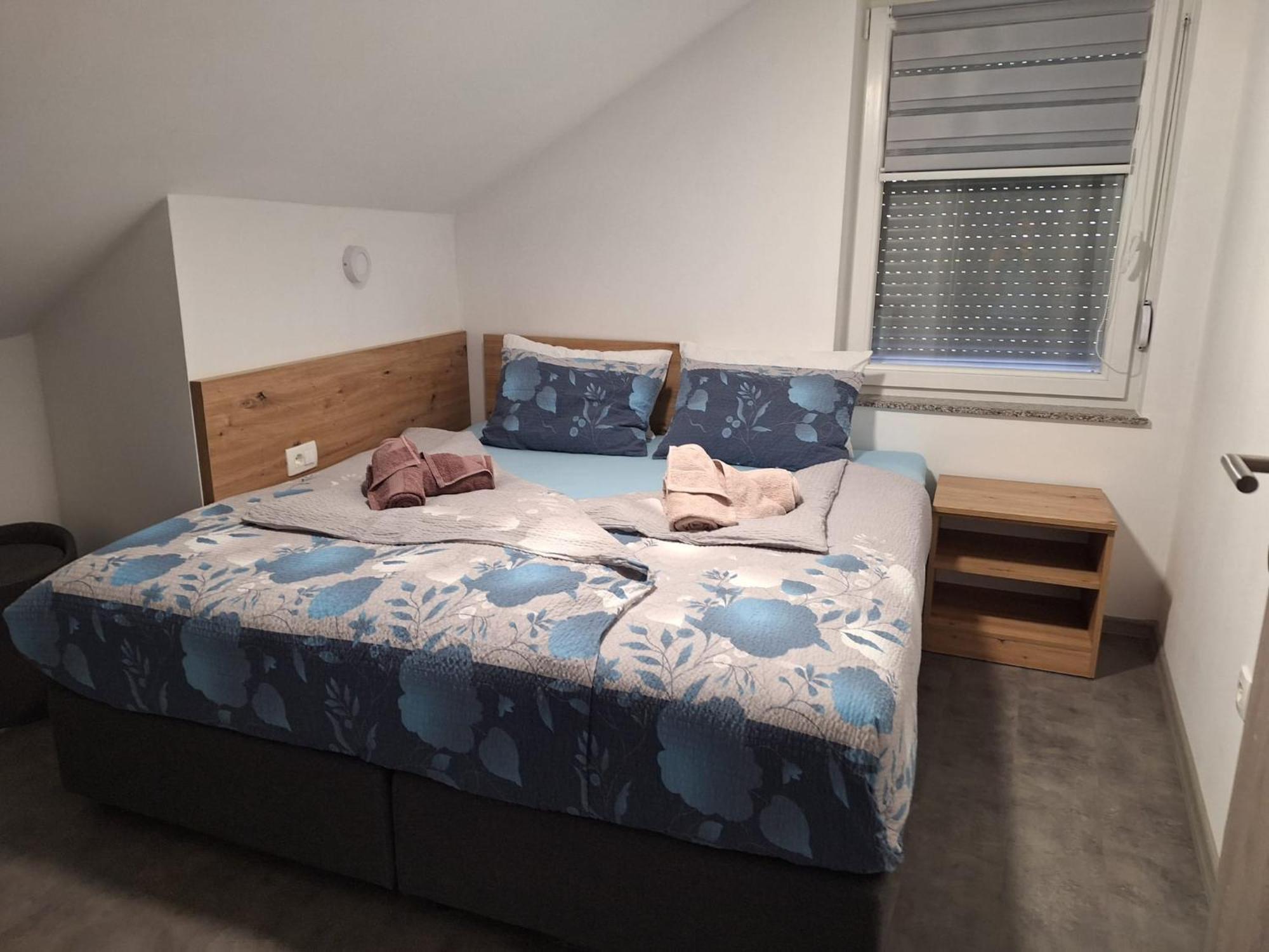 Apartmani Venecia Prozor Ngoại thất bức ảnh